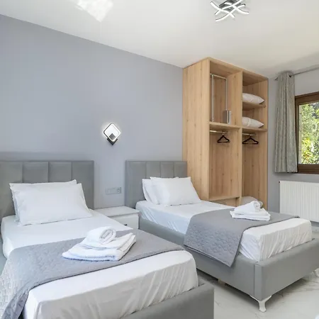 Luxury Ora I