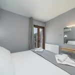 Luxury Ora I