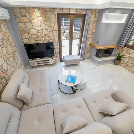 Luxury Ora I *